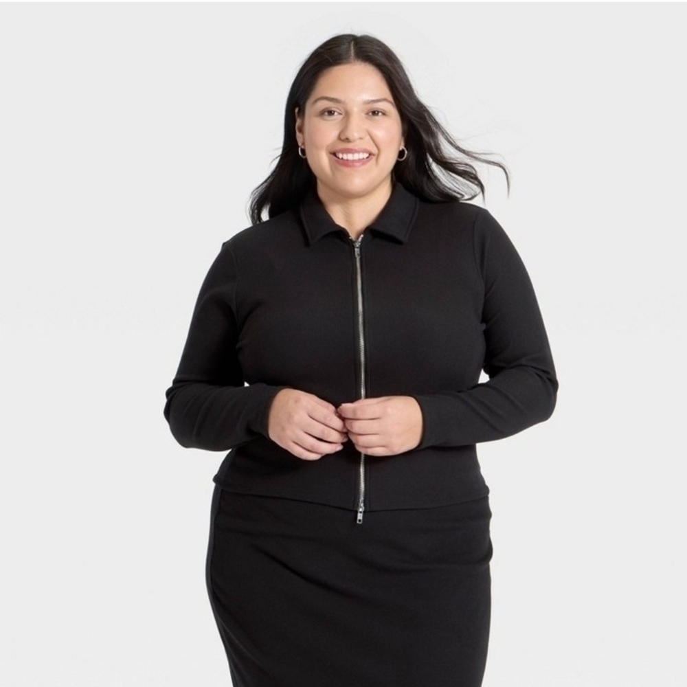 Future Collective Women’s Heavy Full Zip Sweater, Black oversize.